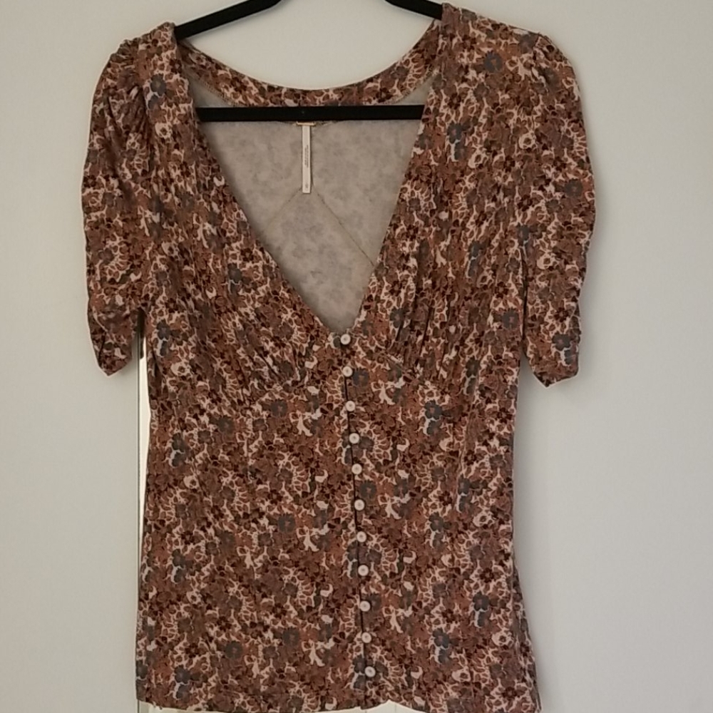 FREE PEOPLE rouched sleeve top